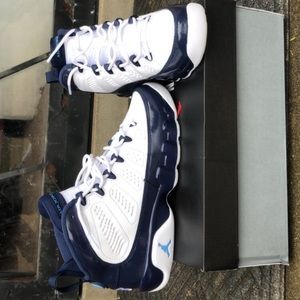 Meet your Posher, Omari